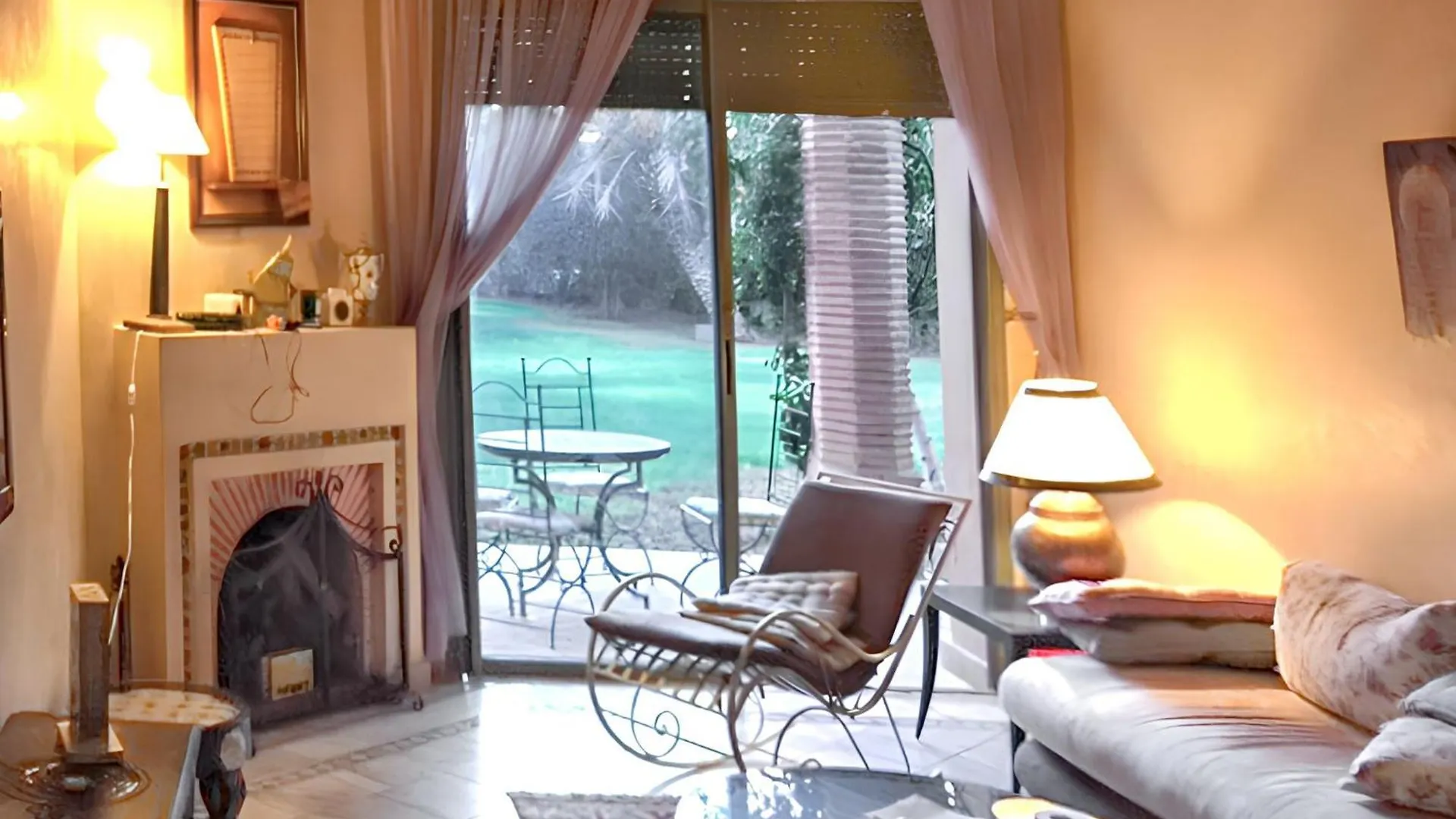 Comfortable Apartment In Marrakech With Shared Pool, 124 Sqm Marrakesh 0*,  Morocco
